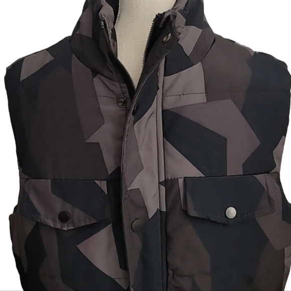 American Stitch Vest - Picture 2 of 6